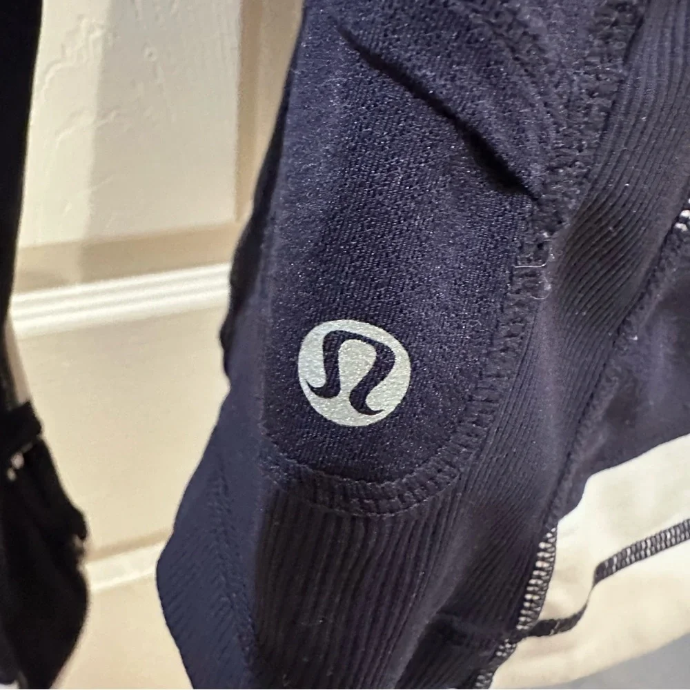 Lululemon Run: Switch Back Long Sleeve Wide Bold Stripe White Deep Indigo - Picture 4 of 7